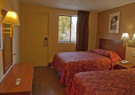 Double Room with Two Beds Smoking